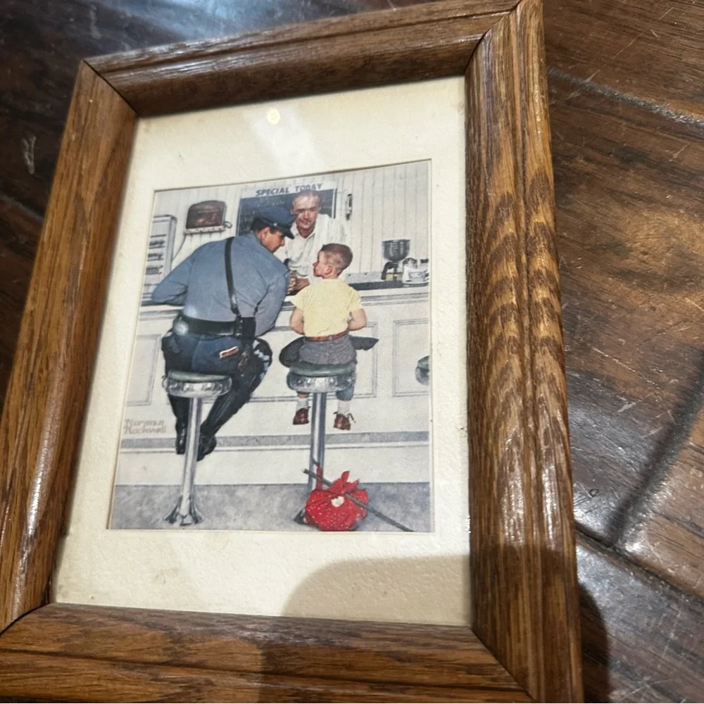 Norman Rockwell Oak Brown‎ Picture Frame